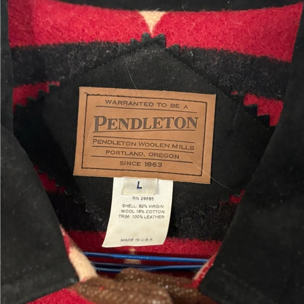 Pendleton Red and Black Woolen Jacket - Picture 2 of 14